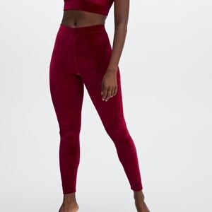 Fabletics - Emma Velour Legging XL. NWT